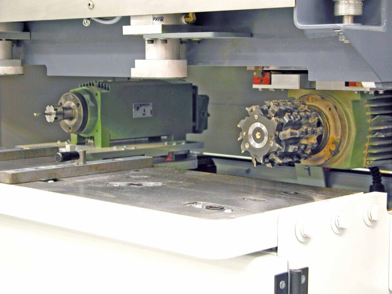 Miter Machine Tooling Front - Voorwood M25